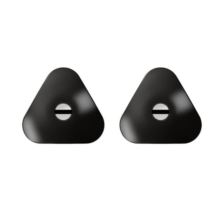 Kit serrures Triton : une serrure 3 points pour les portes arrière et une serrure 1 point pour la porte latérale