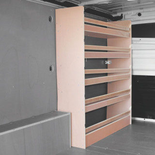 Aménagement utilitaire bois Fiat Talento 2016-2020 avec 4 étagères installé