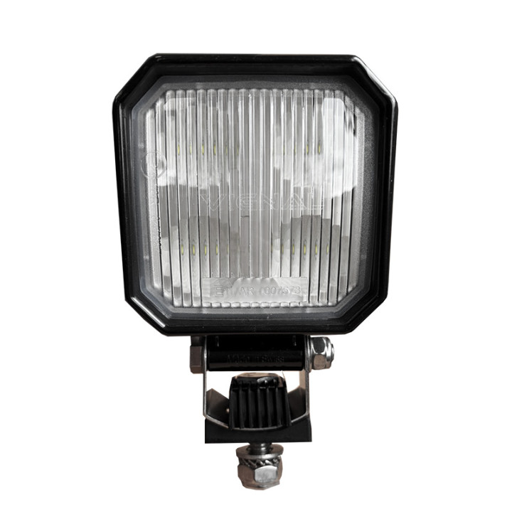 Feu de recul LED carré homologué R23 et de son support orientable