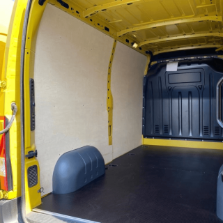 Habillage bois brut parois Volkswagen e-Transporter 2025+ - photo générique