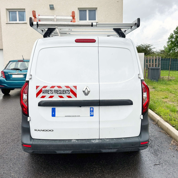 Bandeau Magnétique Arrêts fréquents - Classe B - sur vehicule