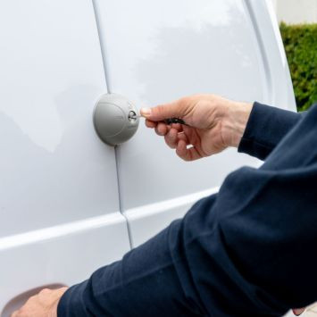 Antivol utilitaire électricien : les quatre niveaux de protection